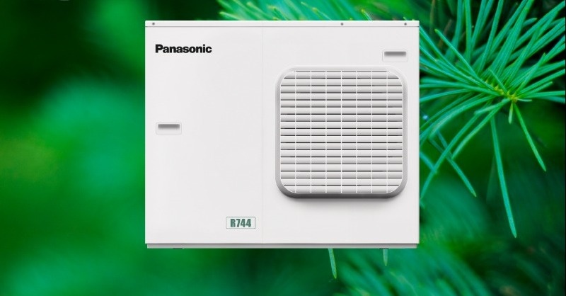 A Panasonic új és hatékony 4HP MT/LT CO₂ kereskedelmi hűtős egysége