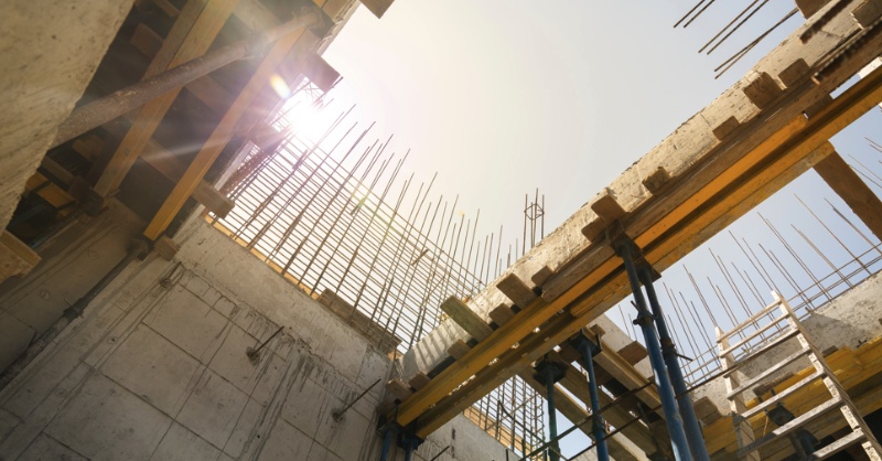 Kevesebb új lakás, több építési engedély